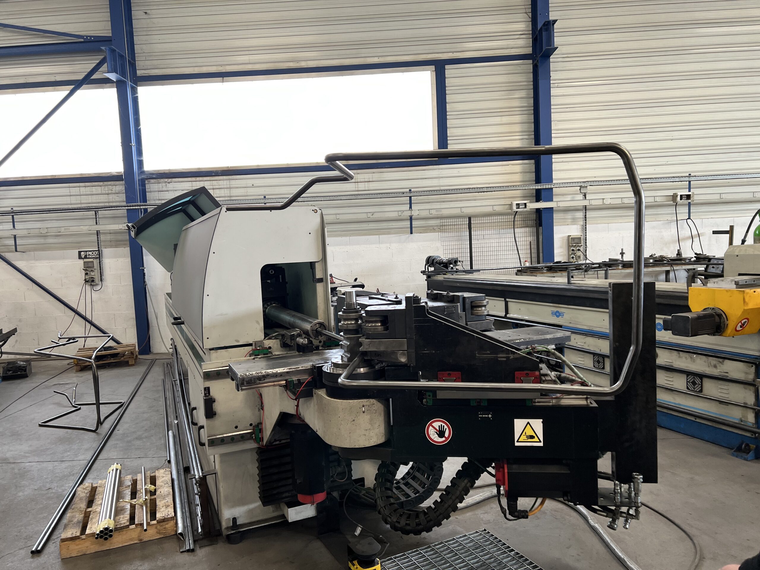 85dd4484-a8de-4926-b17f-c2a2492efbbf-0